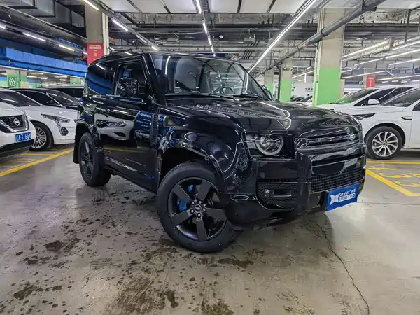 Land Rover Defender 2022