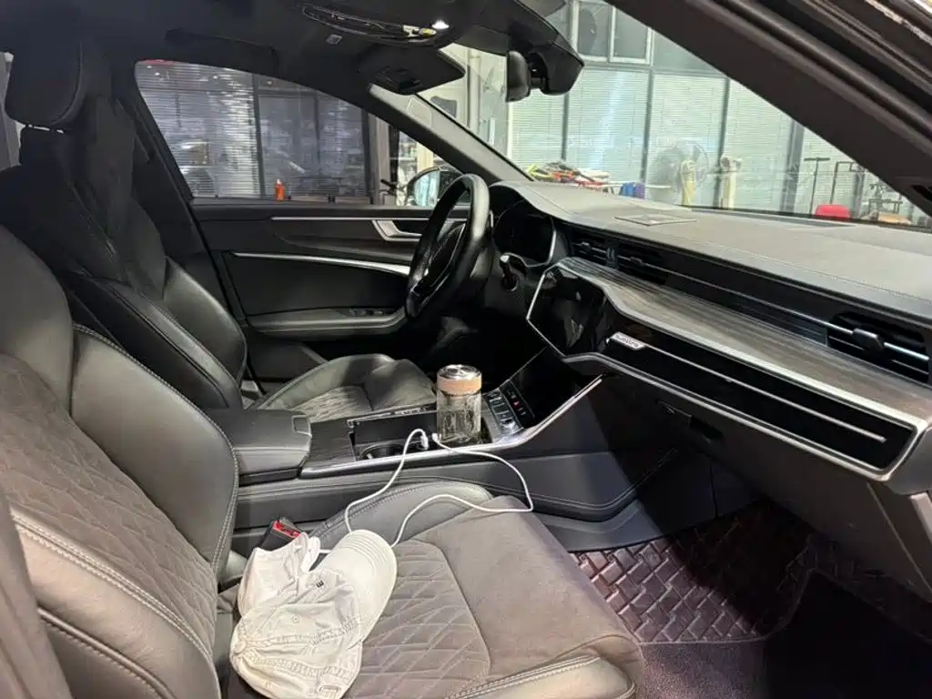 Audi A6L 2024