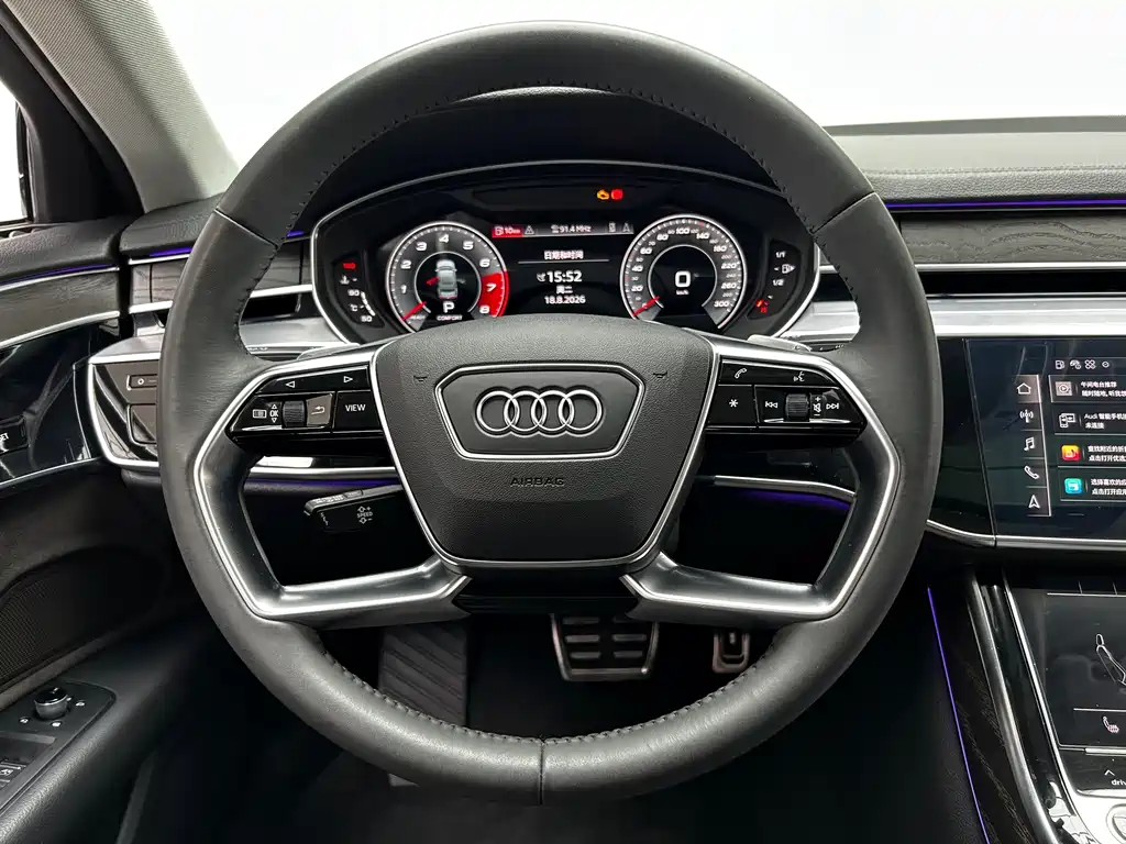 Audi A8 2021 — фото 15