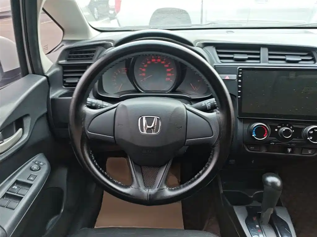 Honda Fit 2019 — фото 11
