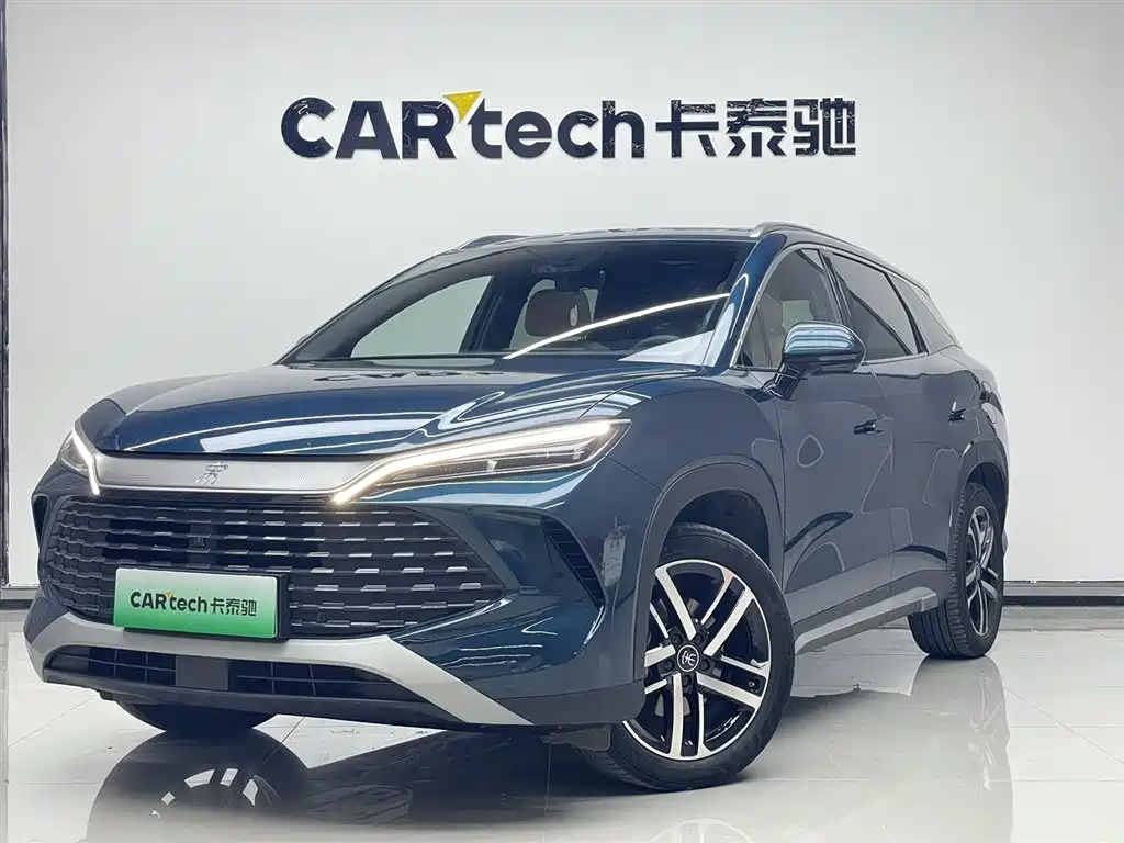 BYD L DM-i 2024 — фото 1