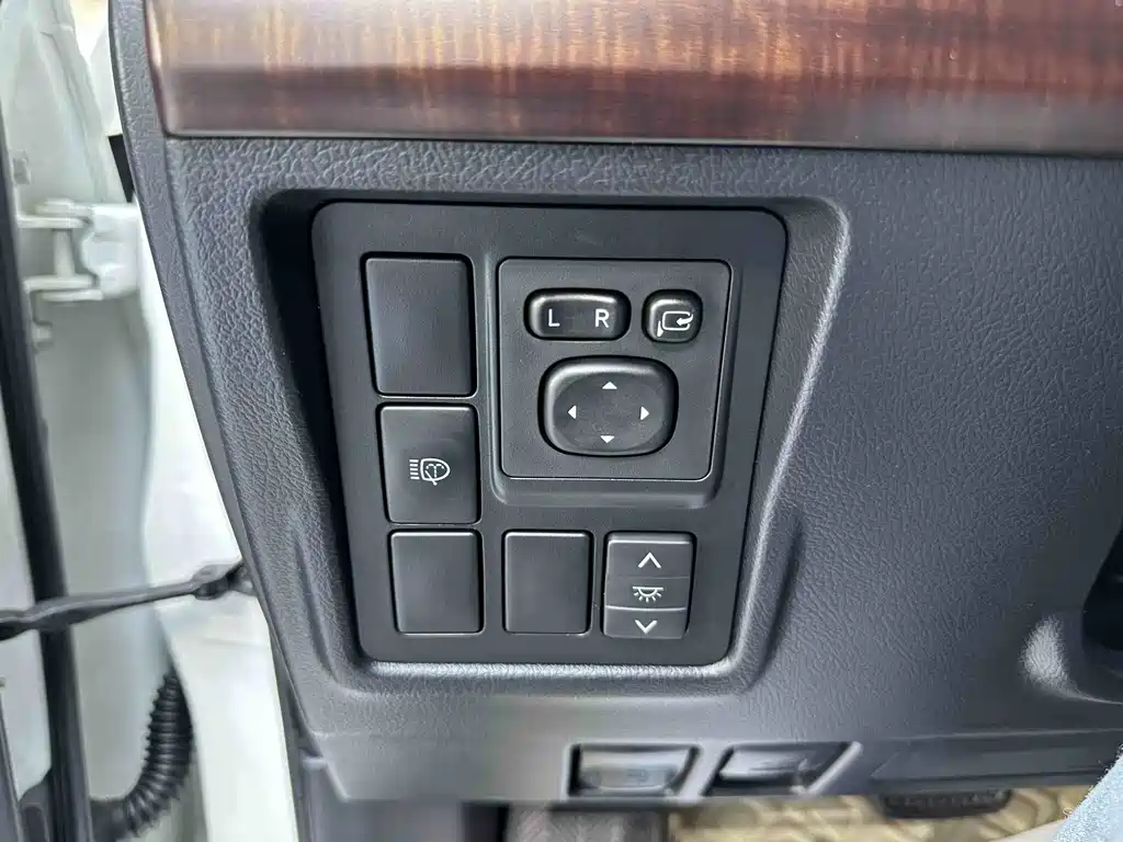 Toyota Prado 2016 — фото 13