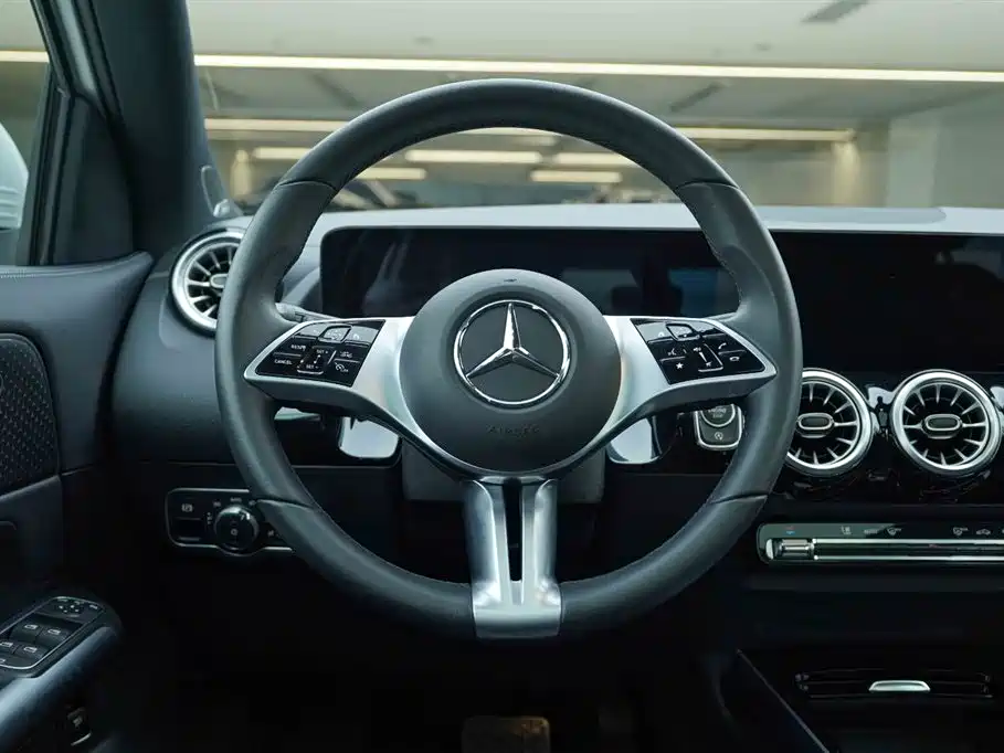 Mercedes-Benz GLA 2024 — фото 14