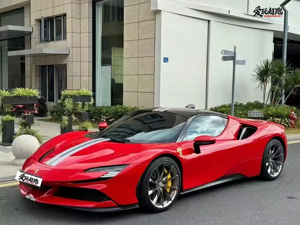 Ferrari SF90 2022 — фото 1