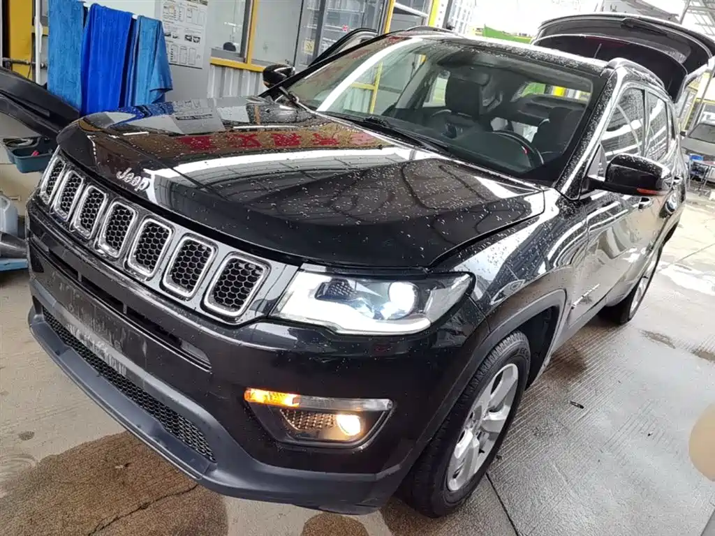 Jeep Compass 2019 — фото 1