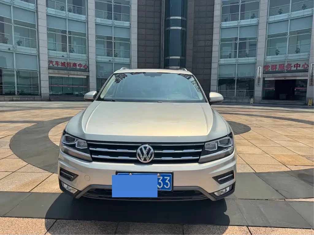 Volkswagen Tiguan L 2019 — фото 2