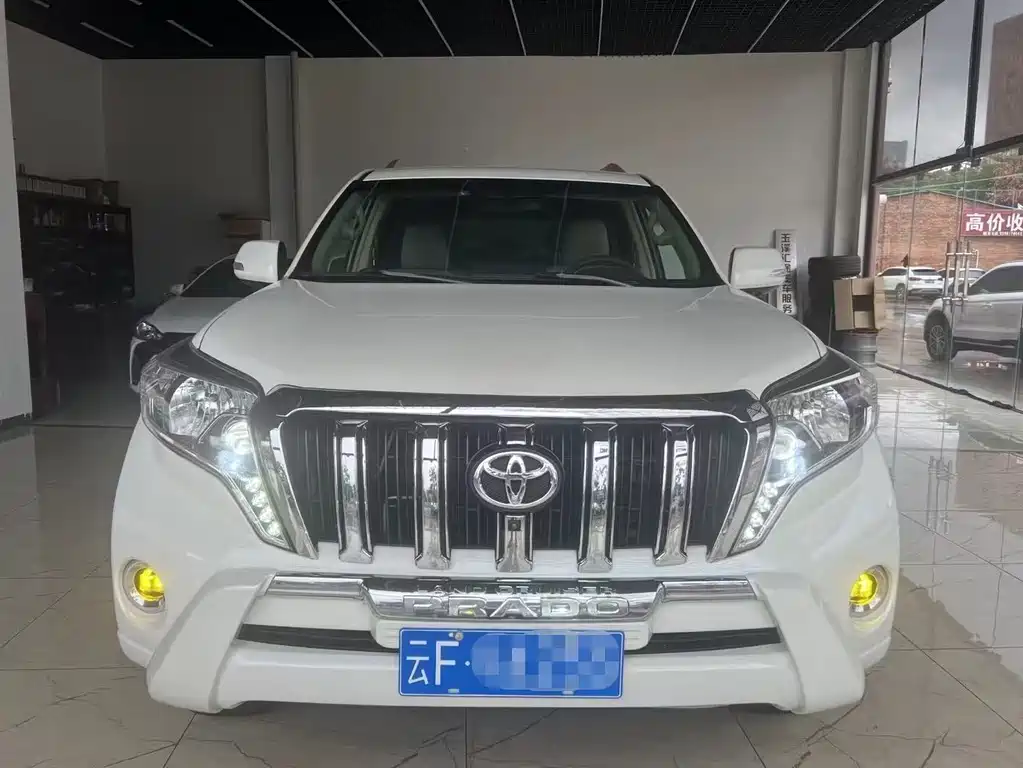 Toyota Prado 2016 — фото 2