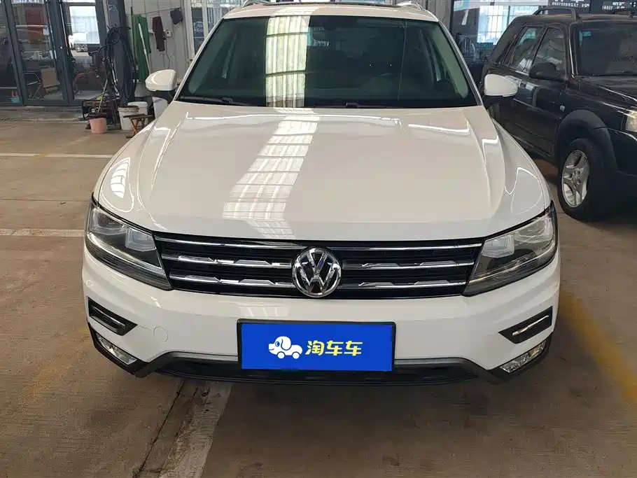 Volkswagen Tiguan L 2018 — фото 2