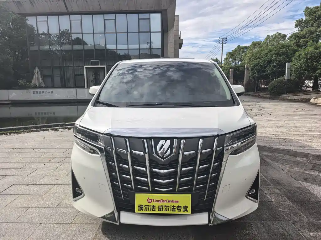 Toyota Alphard 2018 — фото 2