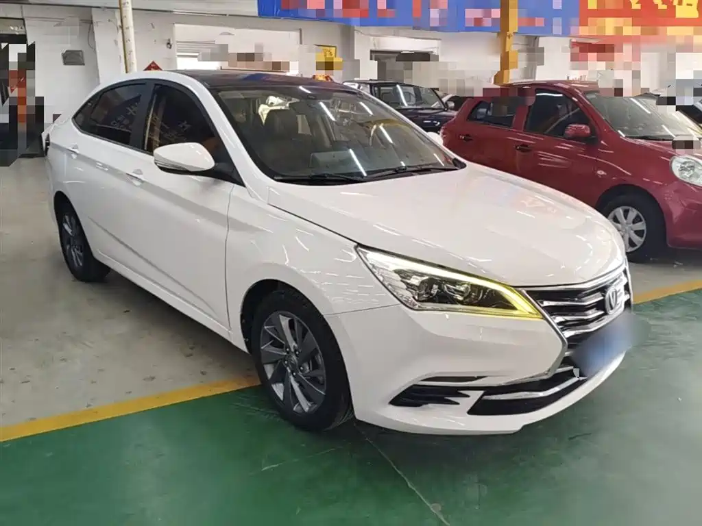 Changan Eado DT 2018 — фото 4