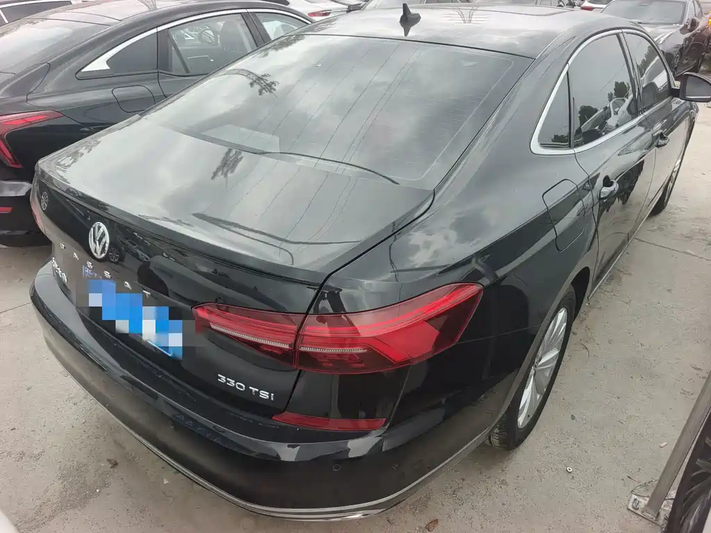 Volkswagen Passat 2020 — фото 12