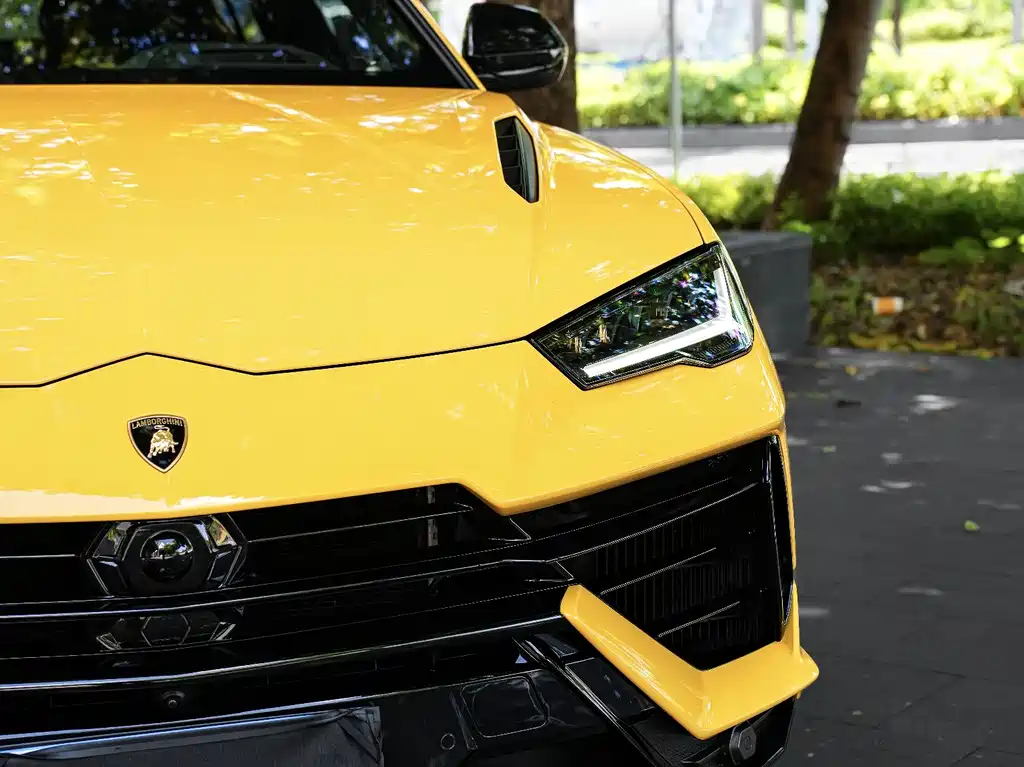 Lamborghini Urus 2023 — фото 8