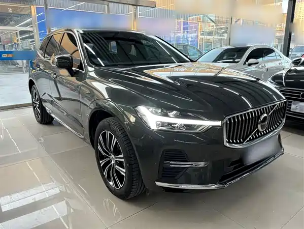 Volvo XC60 2022