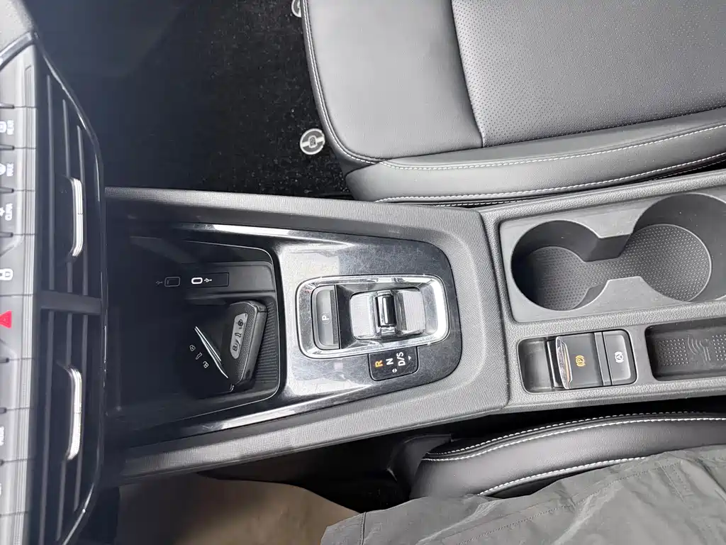 Skoda Octavia 2022 — фото 14