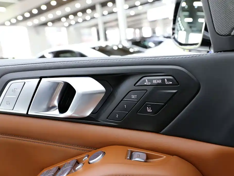 BMW X7 2023 — фото 16