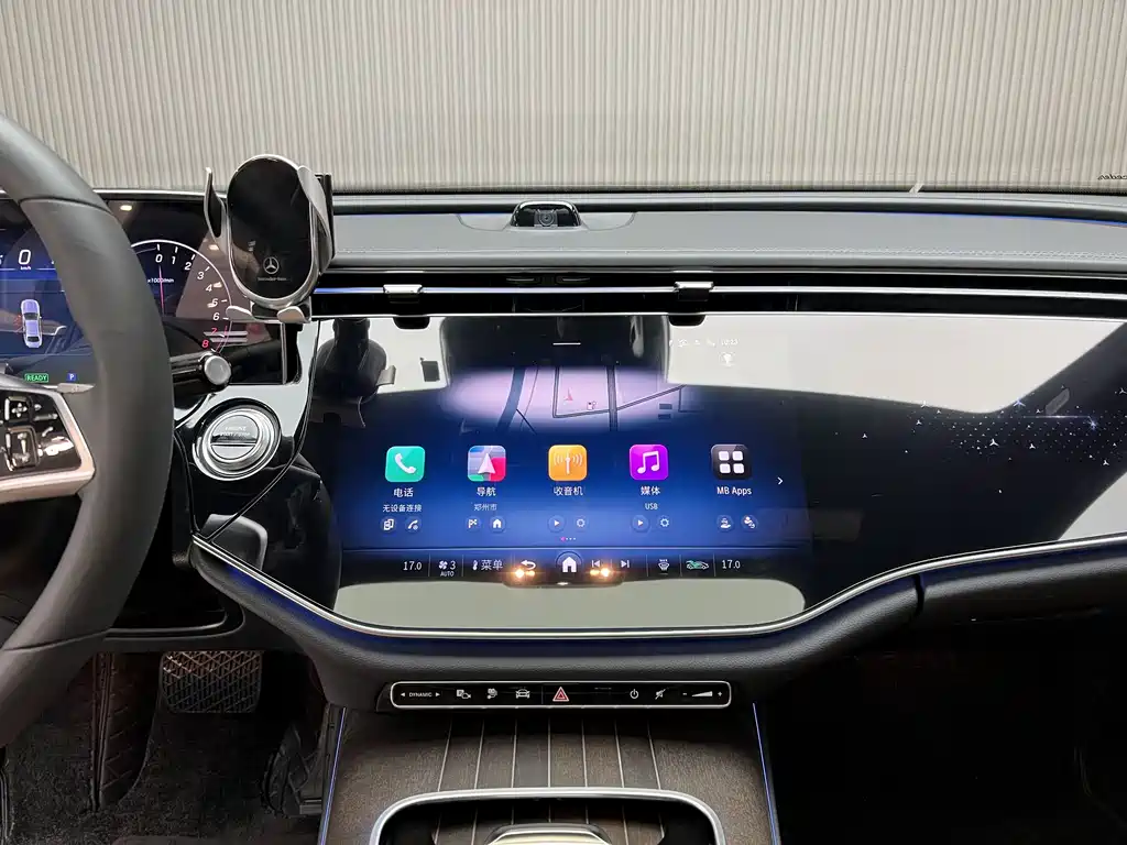 Mercedes-Benz E-Class New Energy 2025 — фото 7