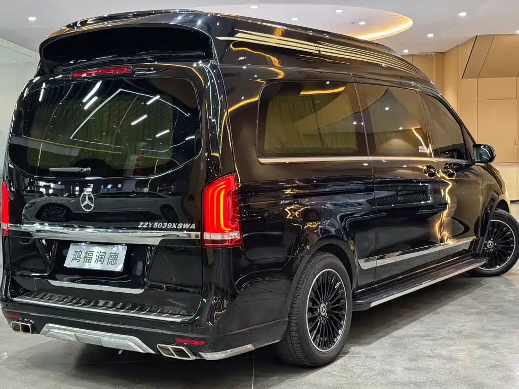 Mercedes-Benz V-Class 2018 — фото 9