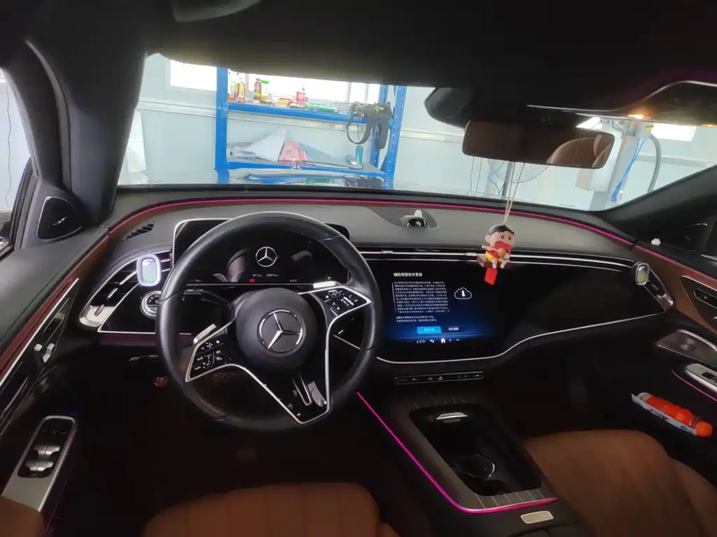 Mercedes-Benz E-Class 2024