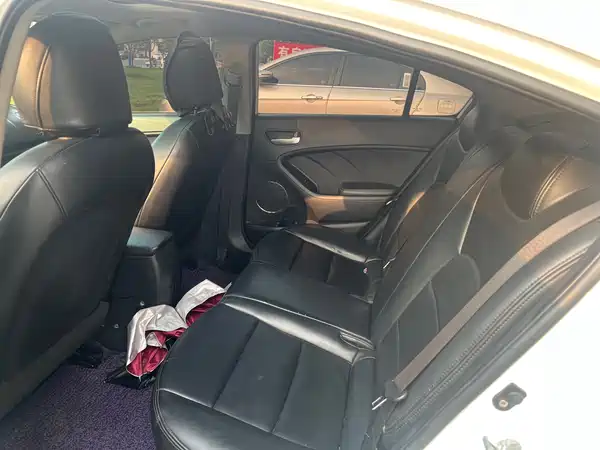 Kia K3 2016