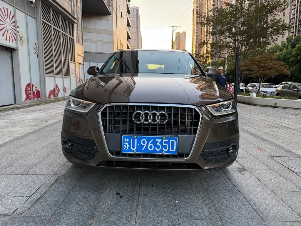 Audi Q3 2014