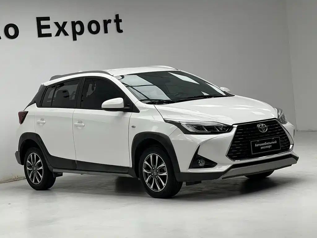 Toyota Yaris L 2023