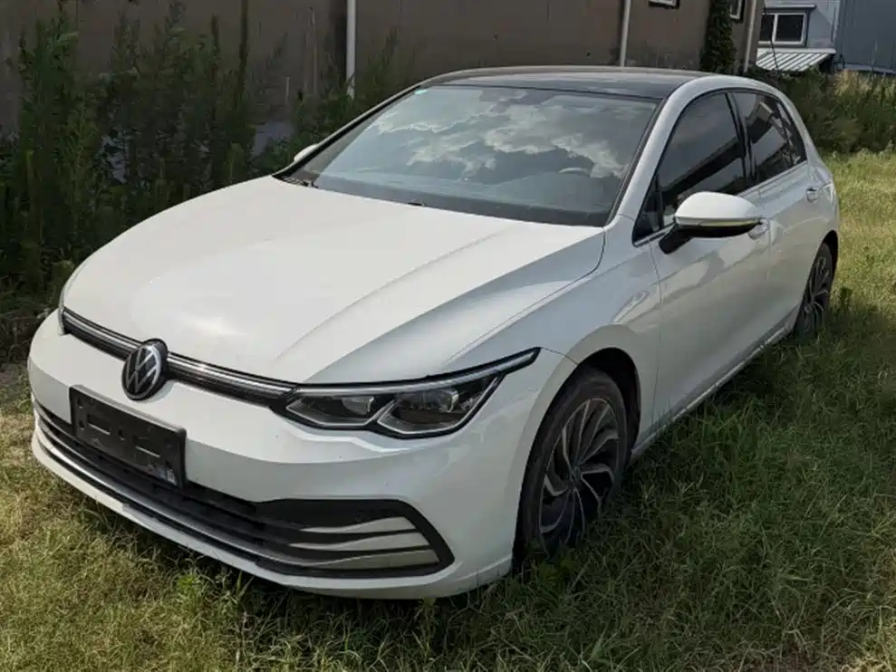 Volkswagen Golf 2024