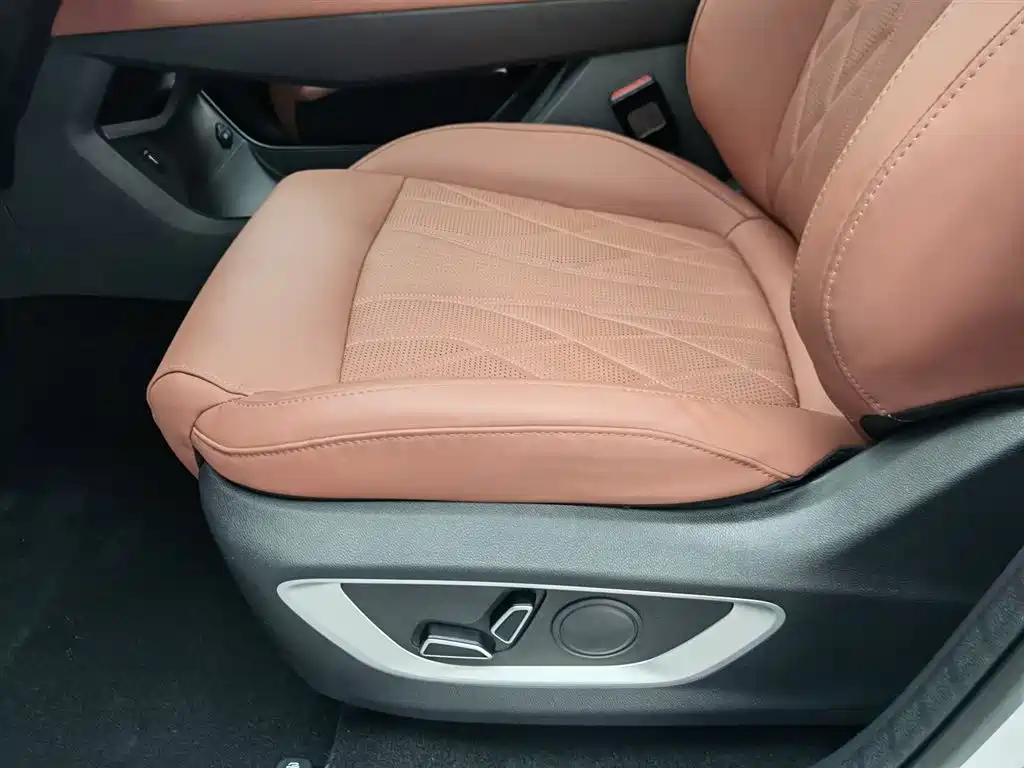 Changan CS75 PLUS 2025 — фото 20