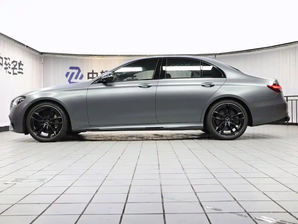 Mercedes-Benz E-Class AMG 2023 — фото 3