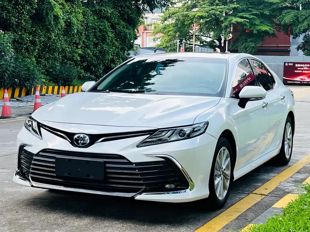 Toyota Camry 2021