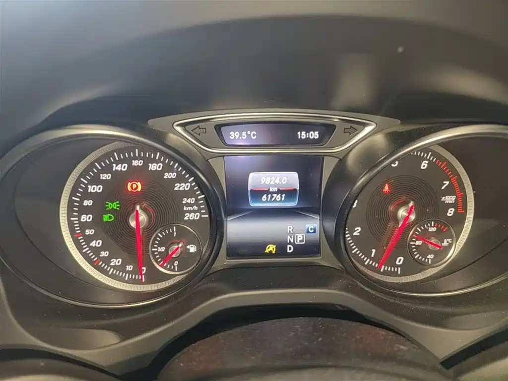 Mercedes-Benz GLA 2018 — фото 12