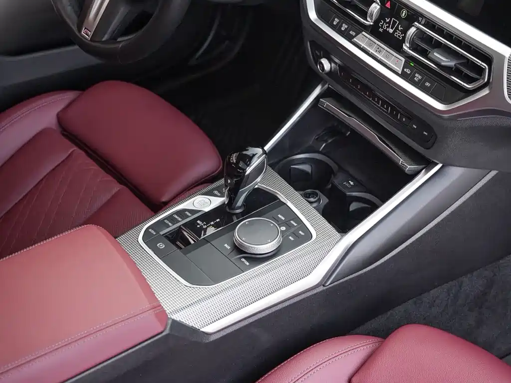 BMW 3 Series 2022 — фото 10