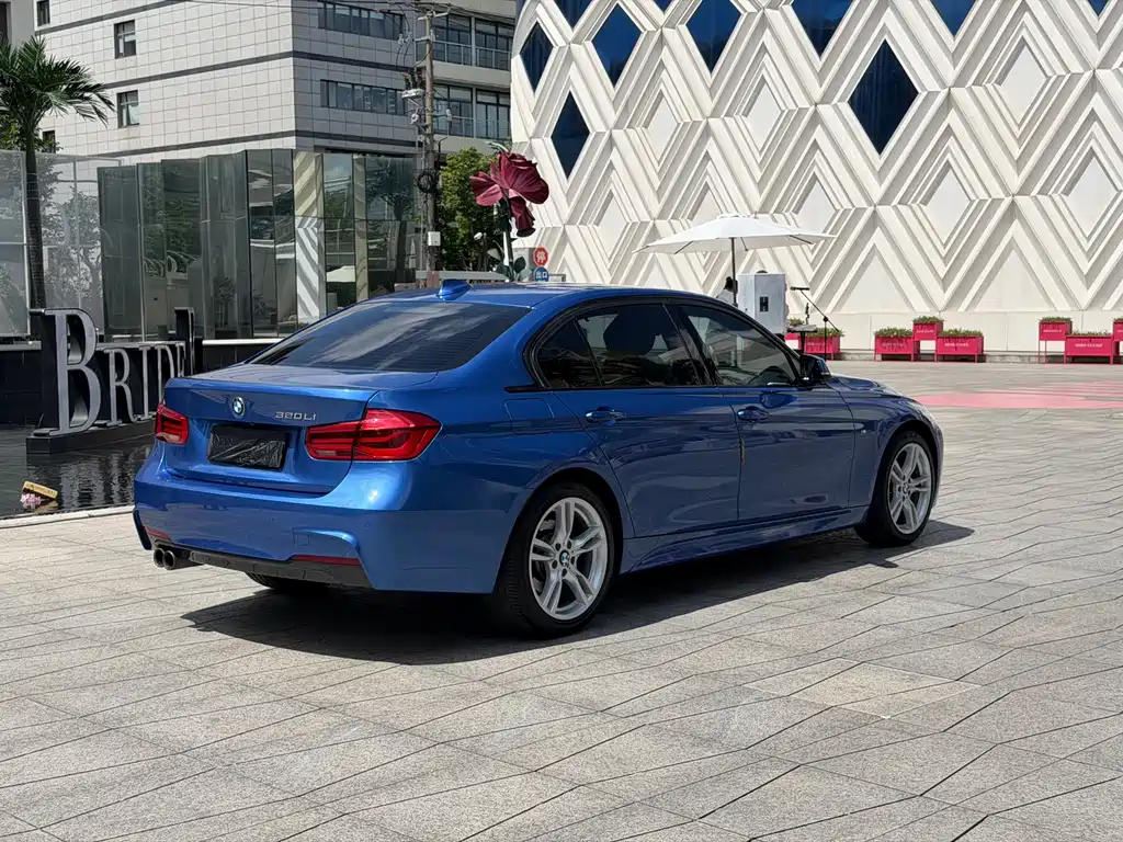 BMW 3 Series 2019 — фото 3