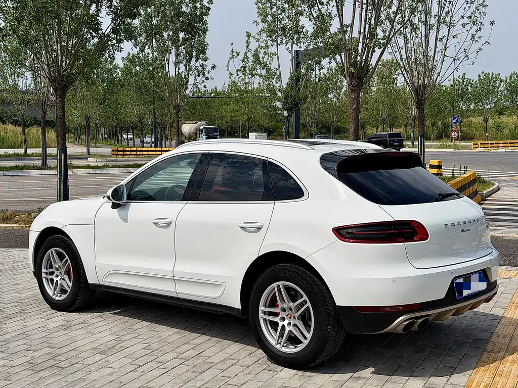 Porsche Macan 2016 — фото 6