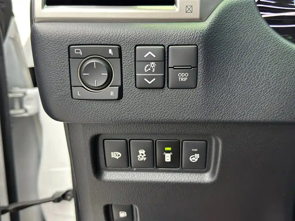 Lexus GX 2023 — фото 19