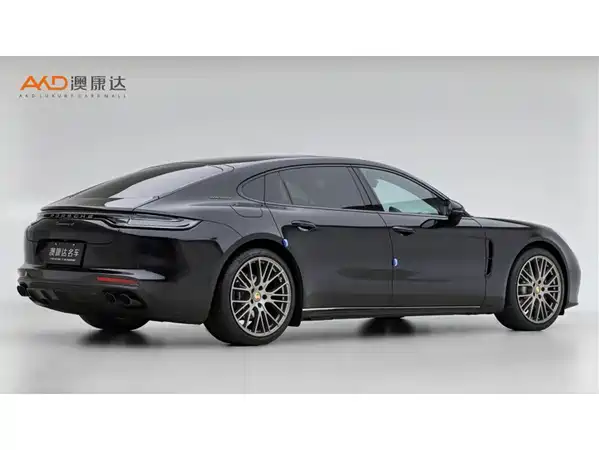 Porsche Panamera 2024
