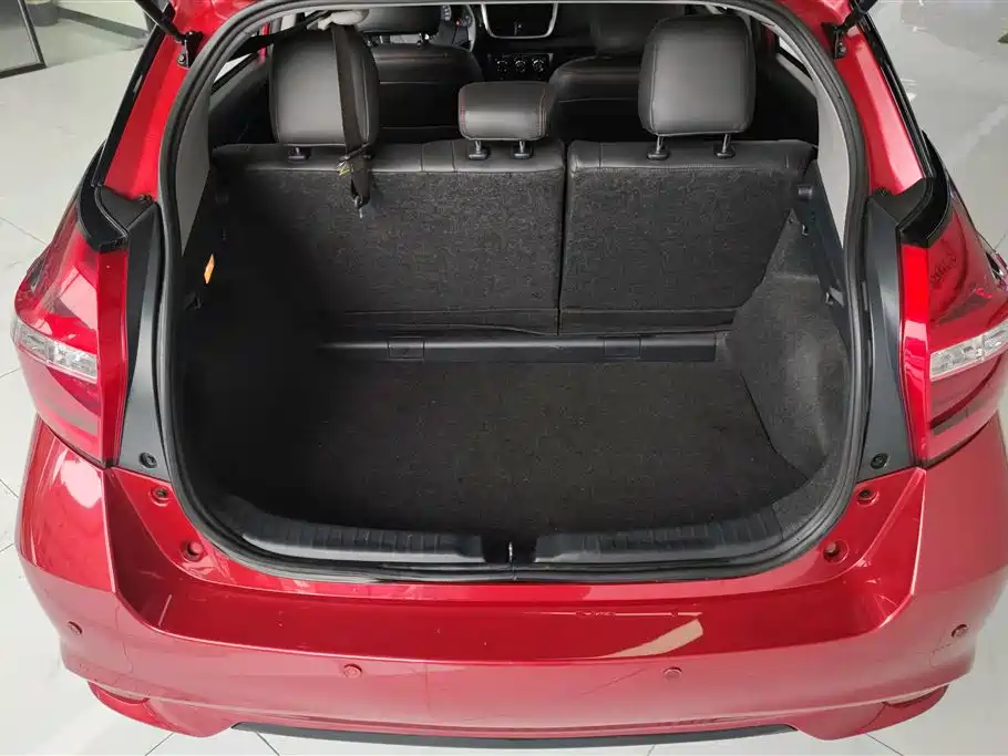 Toyota Yaris L 2018 — фото 4