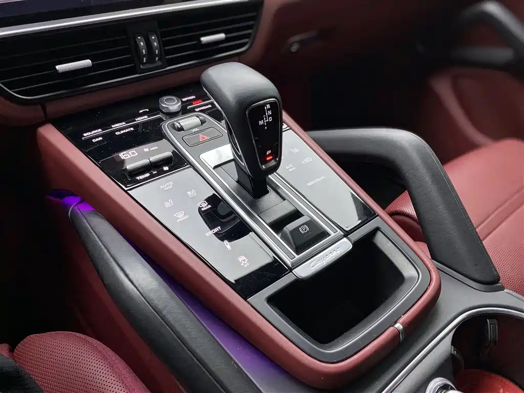 Porsche Cayenne 2022 — фото 10
