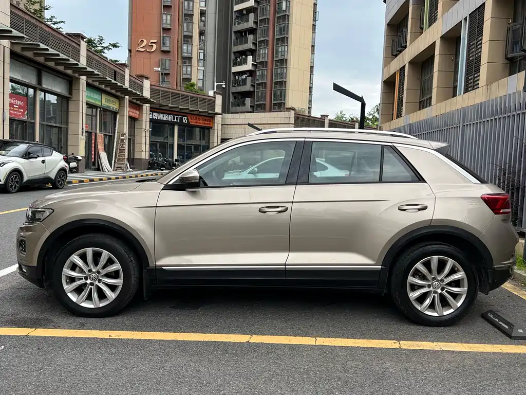 Volkswagen T-Roc 2019