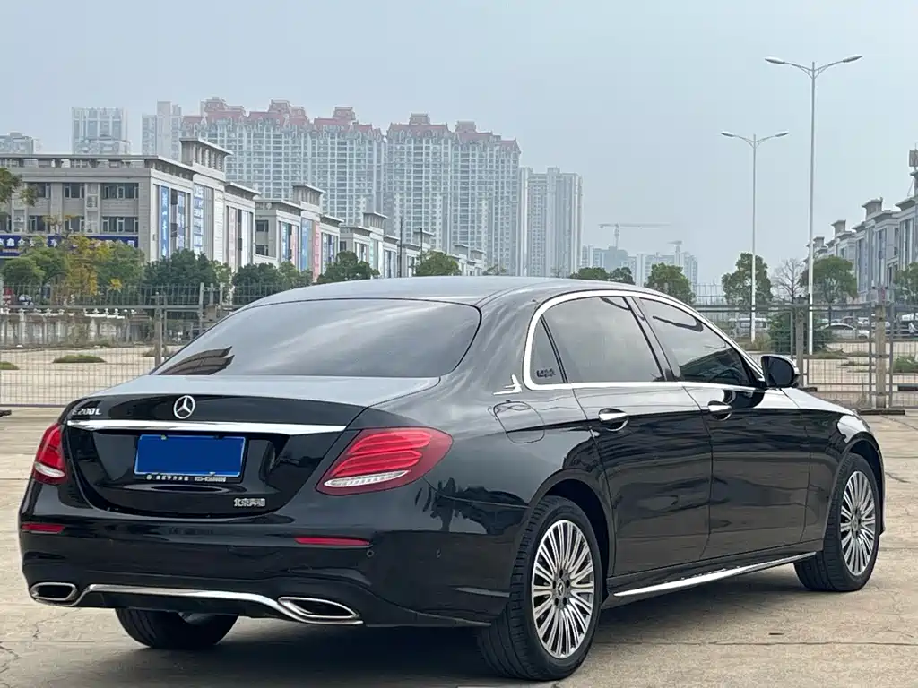 Mercedes-Benz E-Class 2018 — фото 8