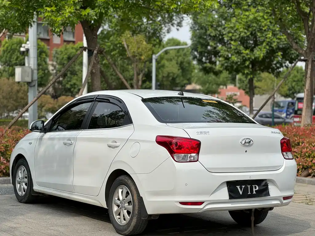 Hyundai Verna 2019 — фото 8