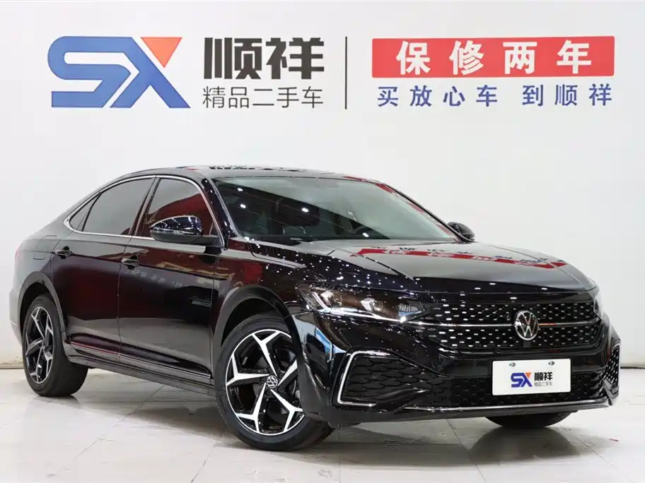 Volkswagen Passat 2025