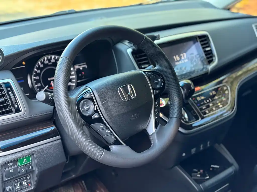 Honda Odyssey 2021 — фото 10