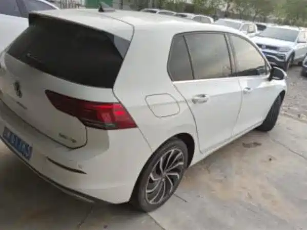 Volkswagen Golf 2024