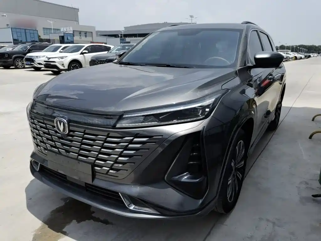 Changan CS75PLUS 2023 — фото 1