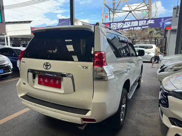Toyota Prado 2010