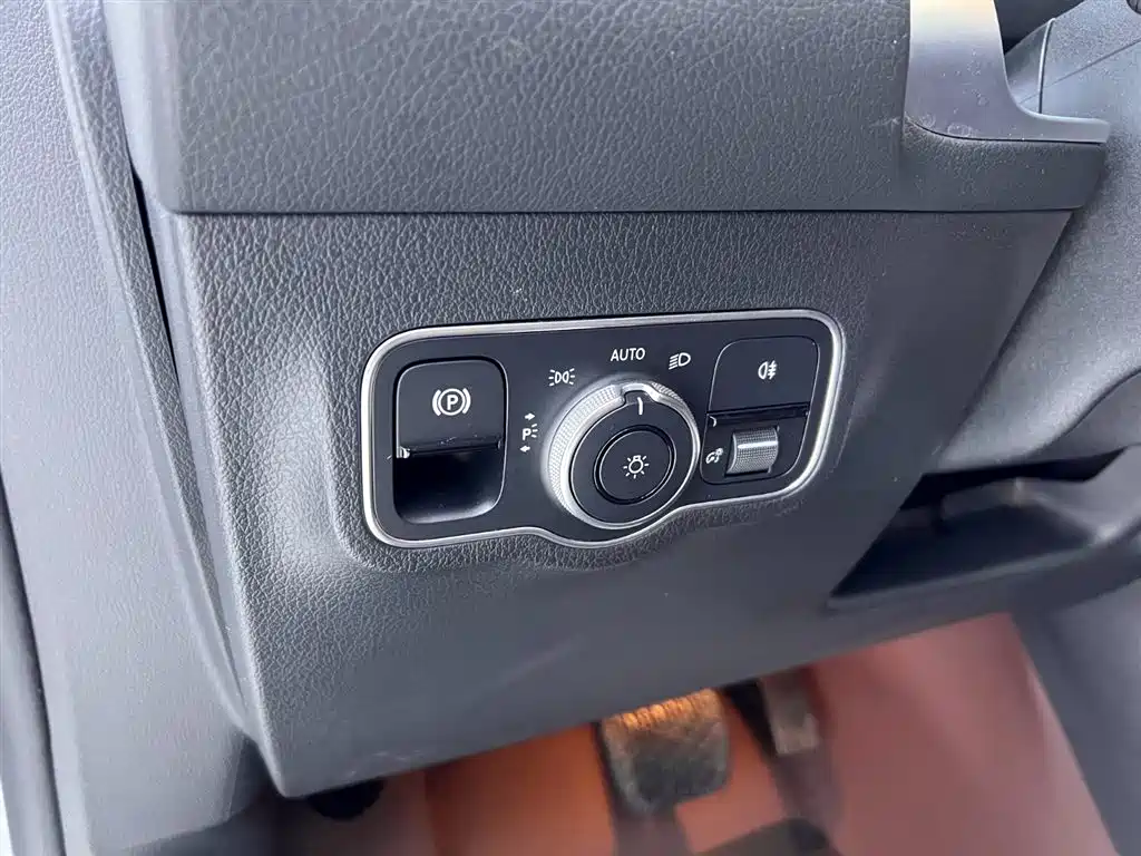 Mercedes-Benz GLB 2022 — фото 16