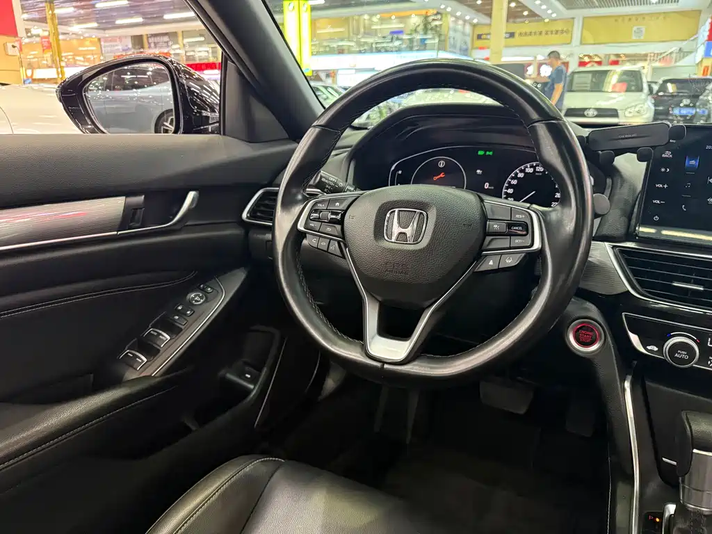 Honda Inspire 2022 — фото 21