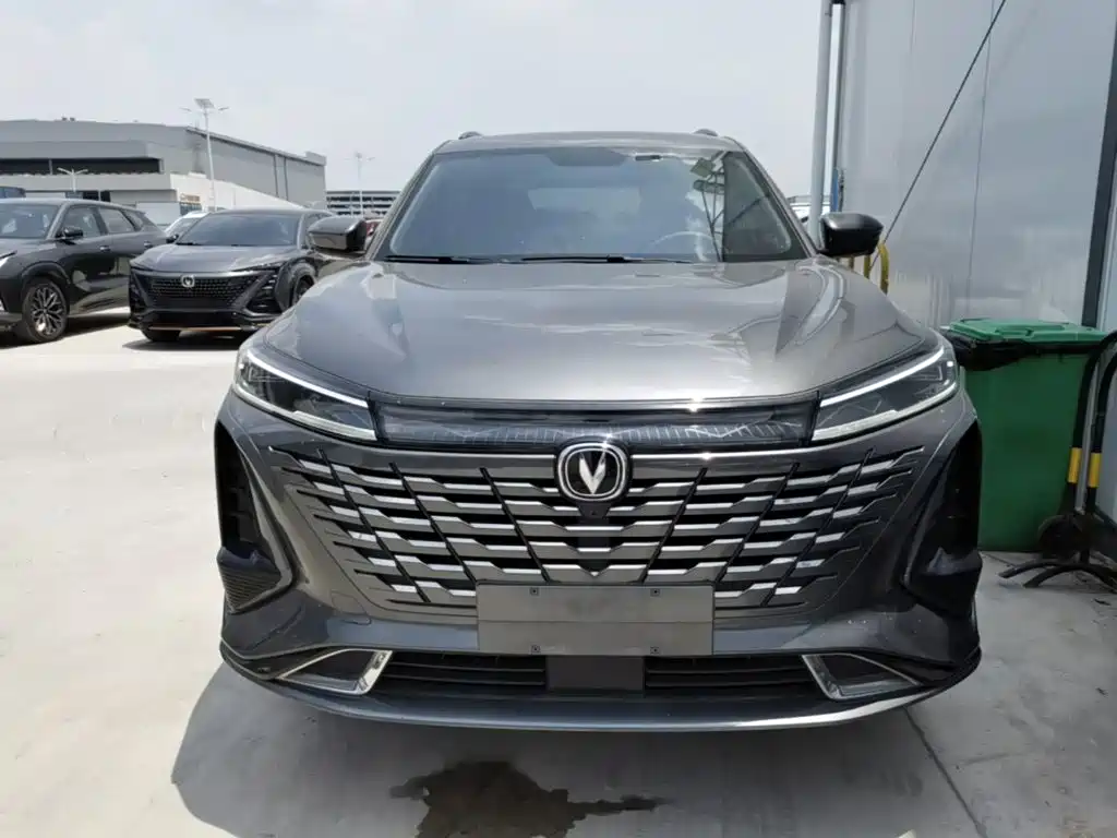 Changan CS75PLUS 2023 — фото 3