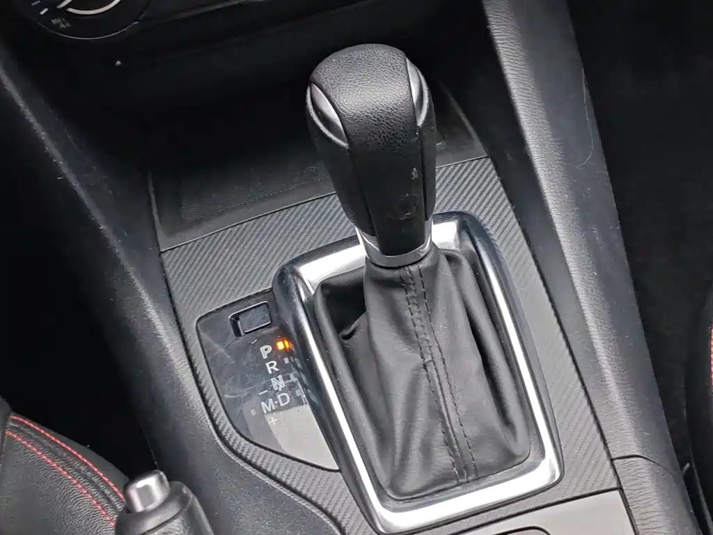 Mazda 3 Axela 2016 — фото 13