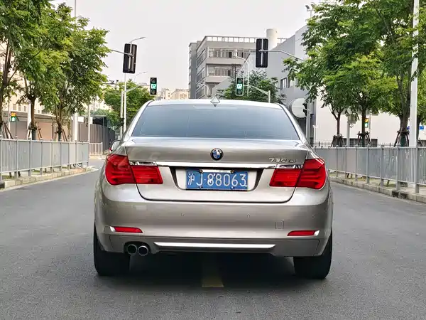 BMW 7 Series 2009